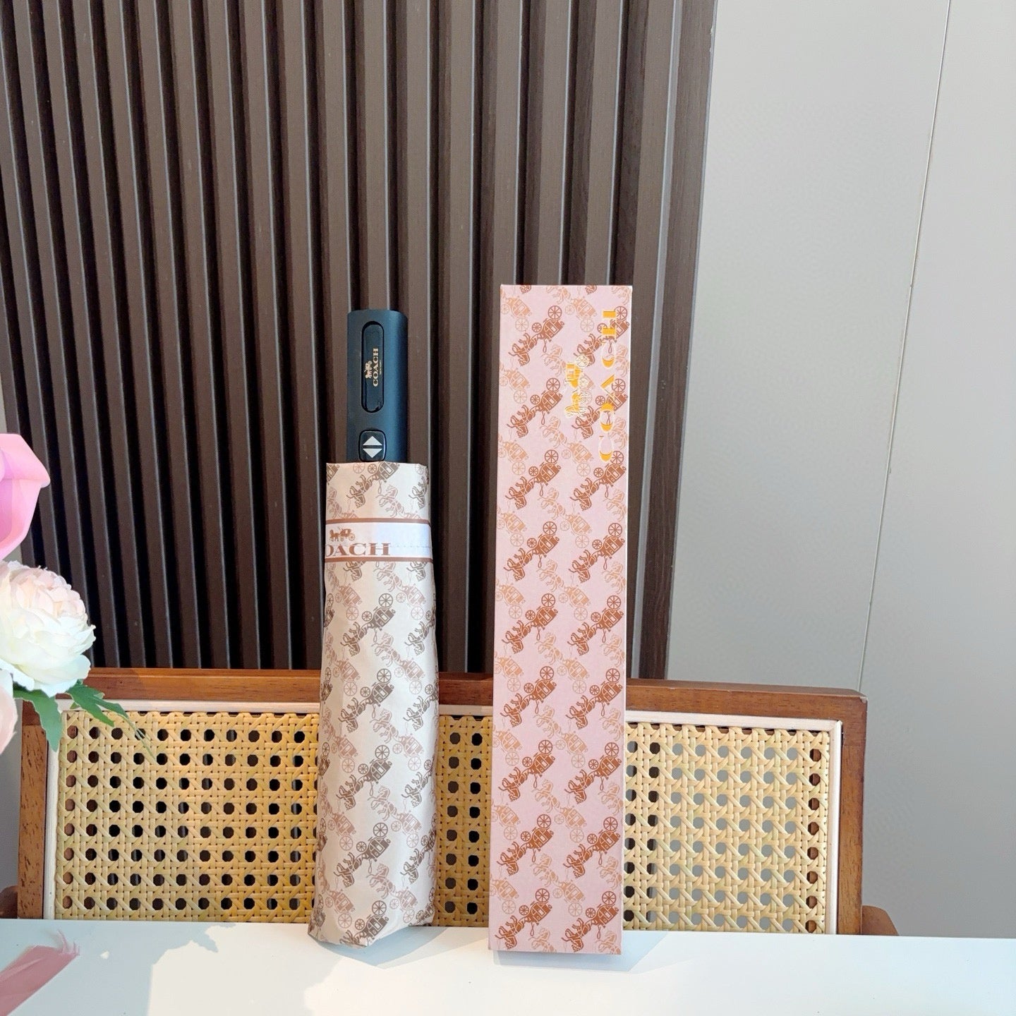 Summer new fully automatic folding umbrella for sunny weather