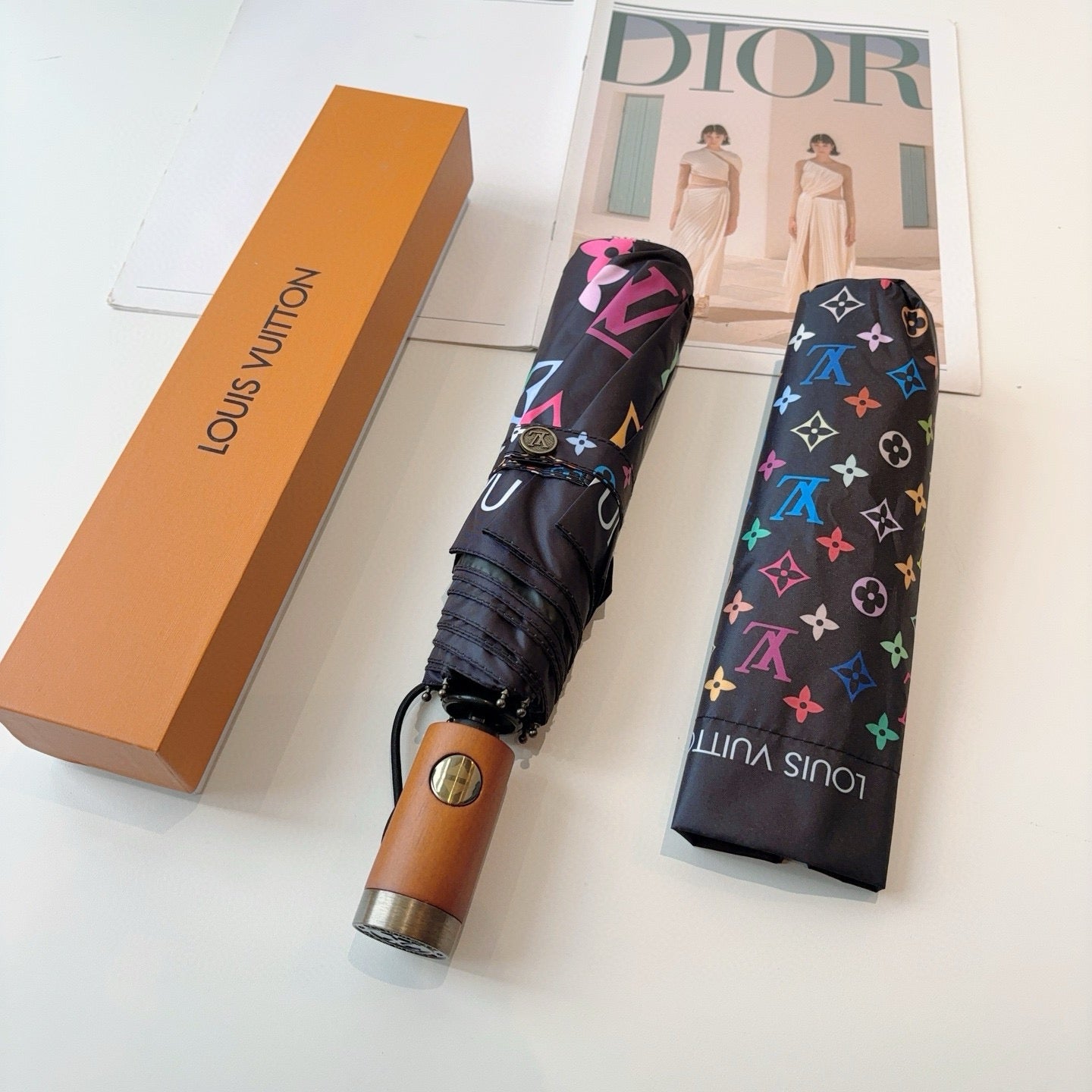 Triple fold automatic folding umbrella