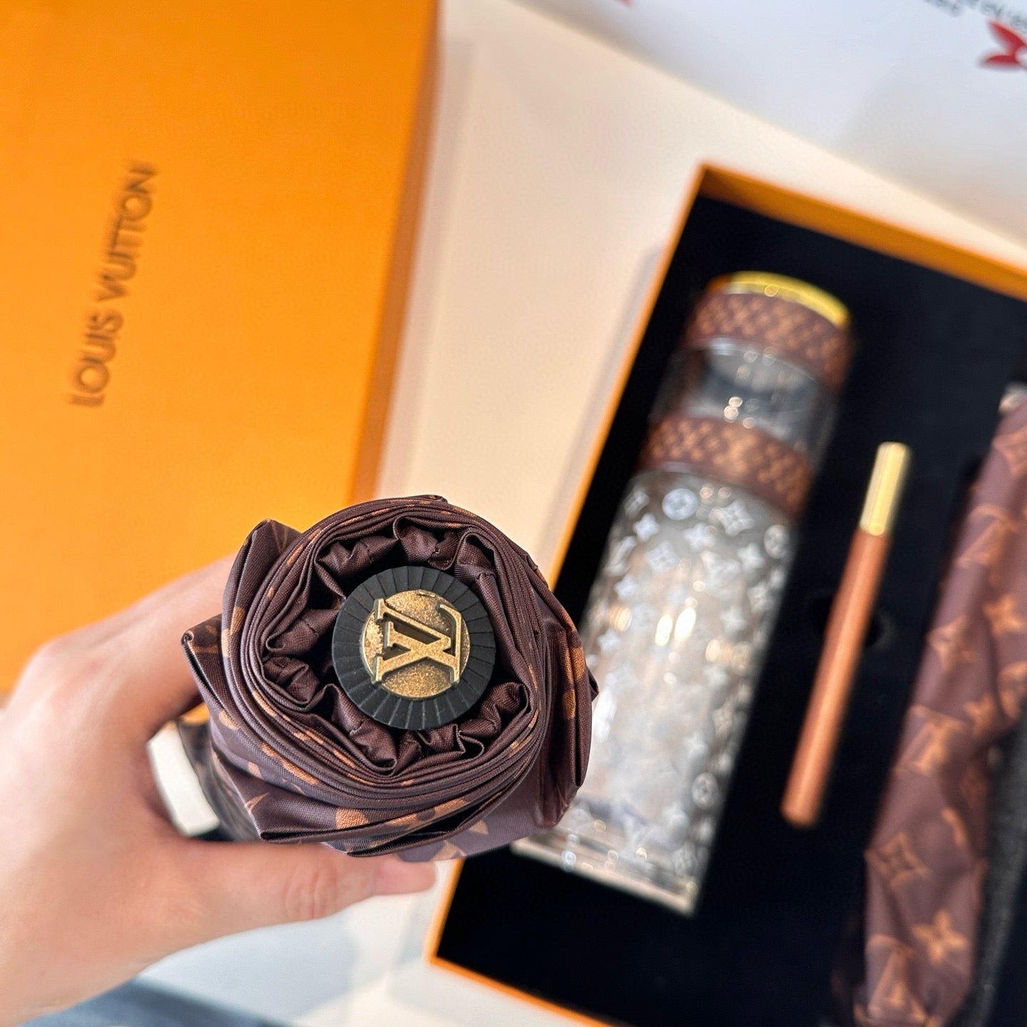 3-piece set of glass cups ➕ ballpoint pen ➕ Super wind resistant 8-bone sunny umbrella