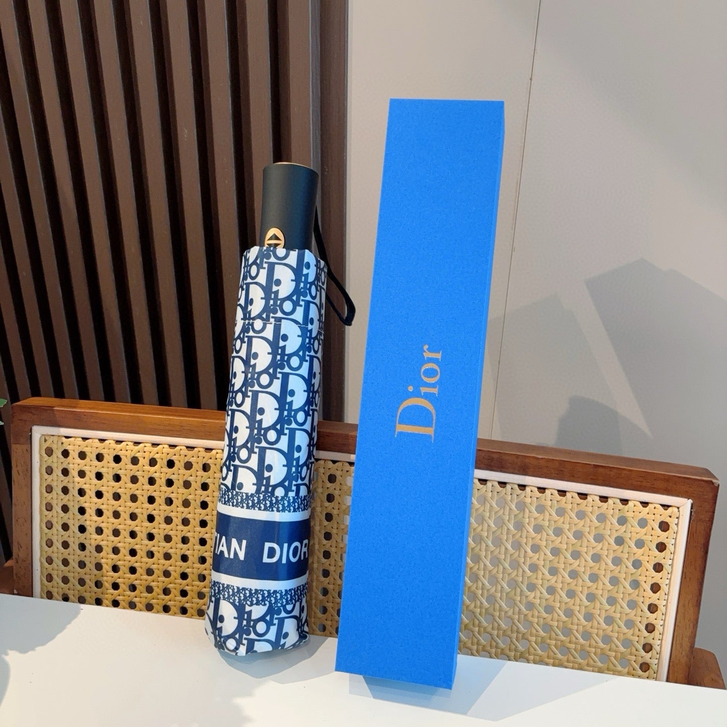 Triple fold automatic folding umbrella