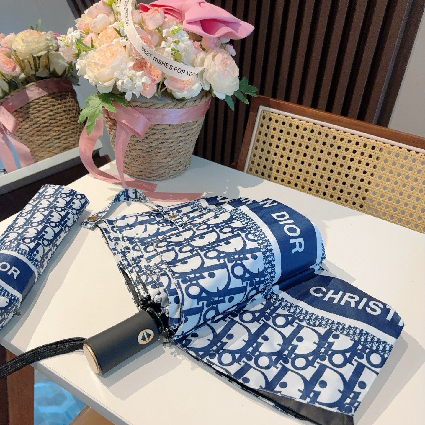 Triple fold automatic folding umbrella