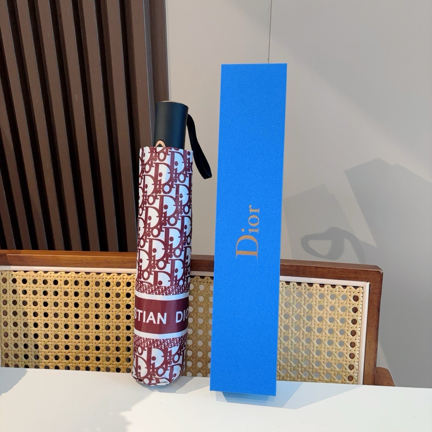 Triple fold automatic folding umbrella