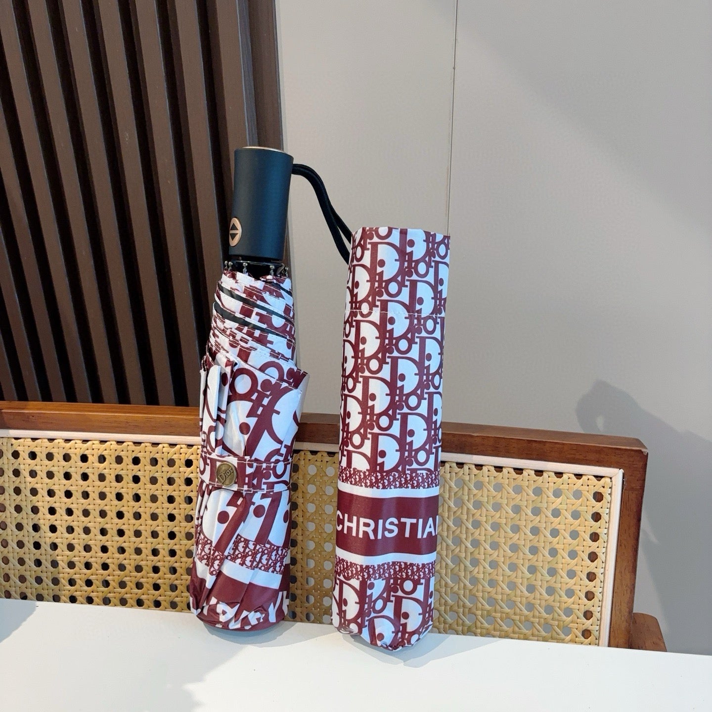 Triple fold automatic folding umbrella