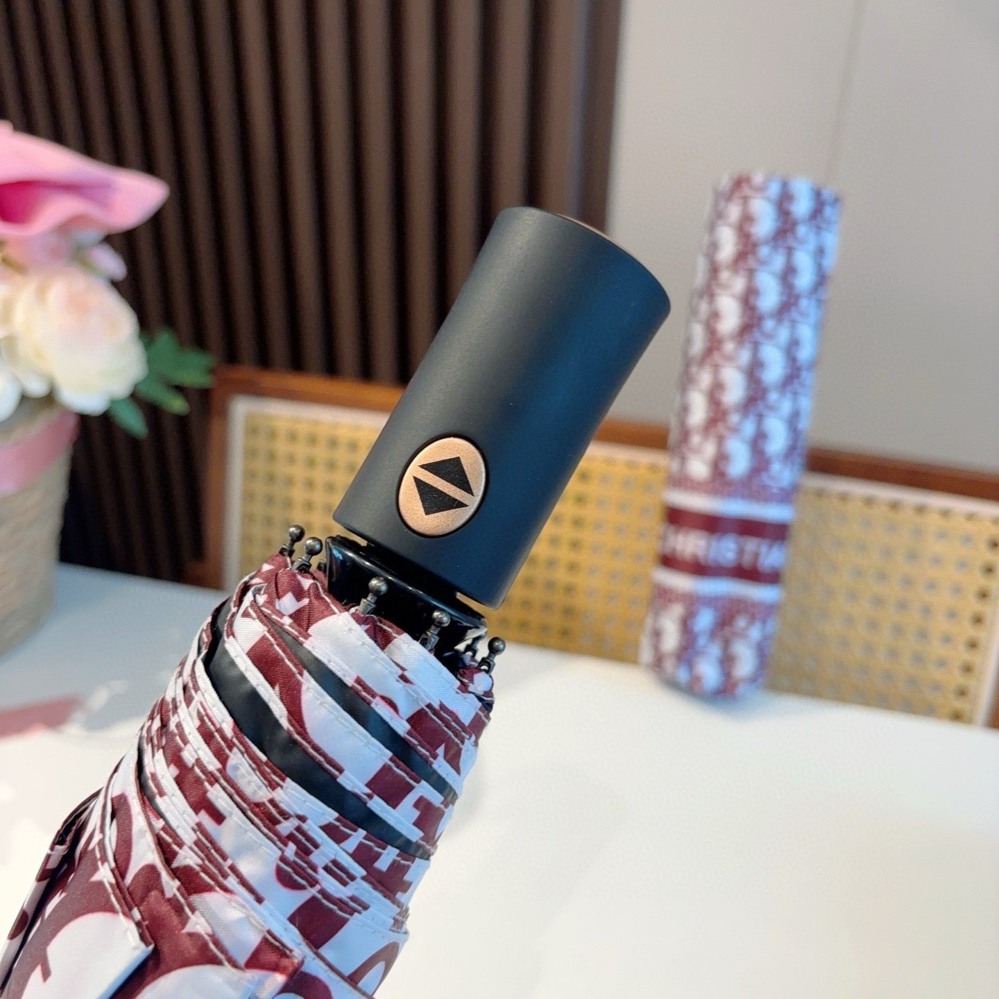 Triple fold automatic folding umbrella