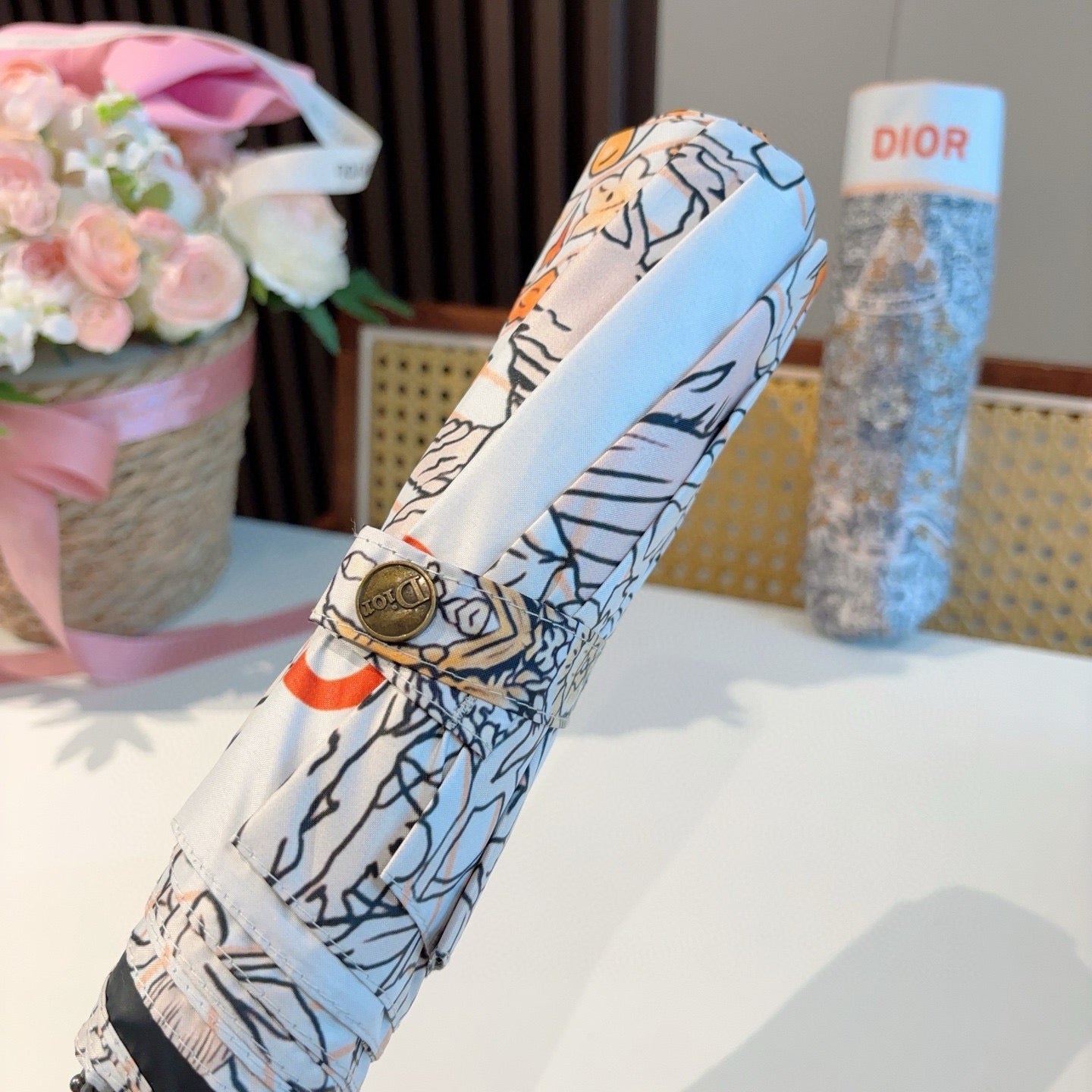 Triple fold automatic folding umbrella