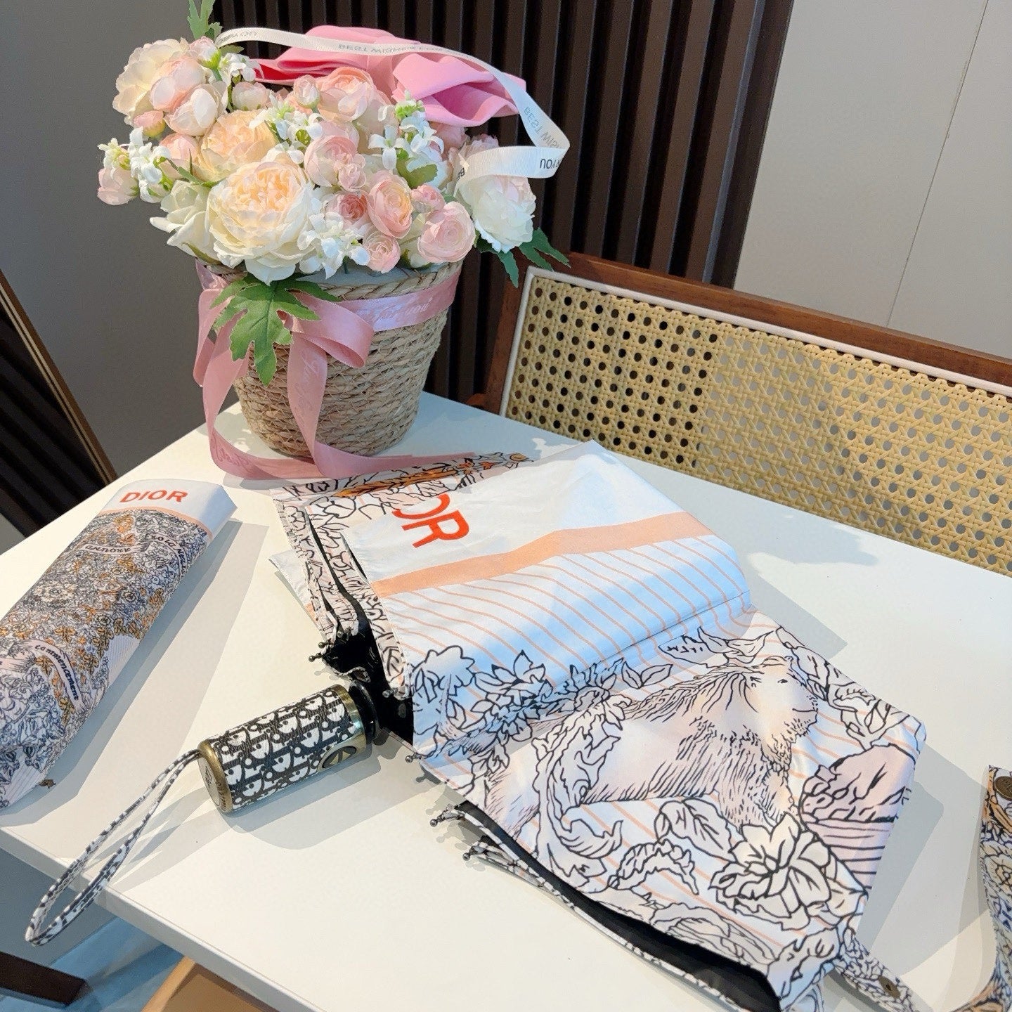 Triple fold automatic folding umbrella