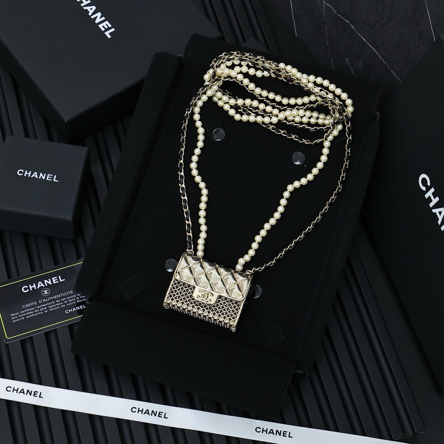 Classic double-layer pearl crossbody metal bag