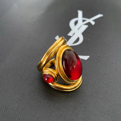 Vintage resin wide hollow ring