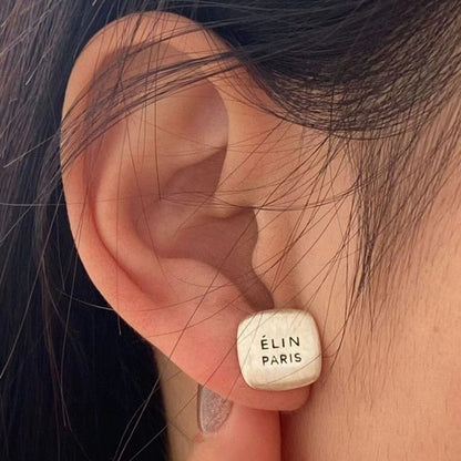 Earstuds are simple and fashionable✨✨