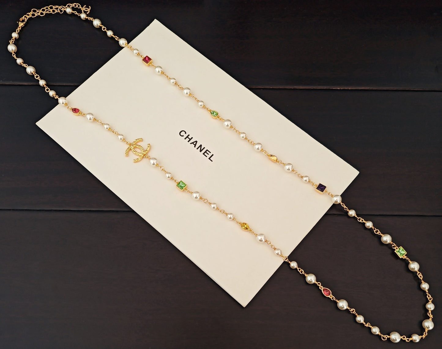 Latest model 🆕🆕 Golden Diamond Pearl Sweater Chain