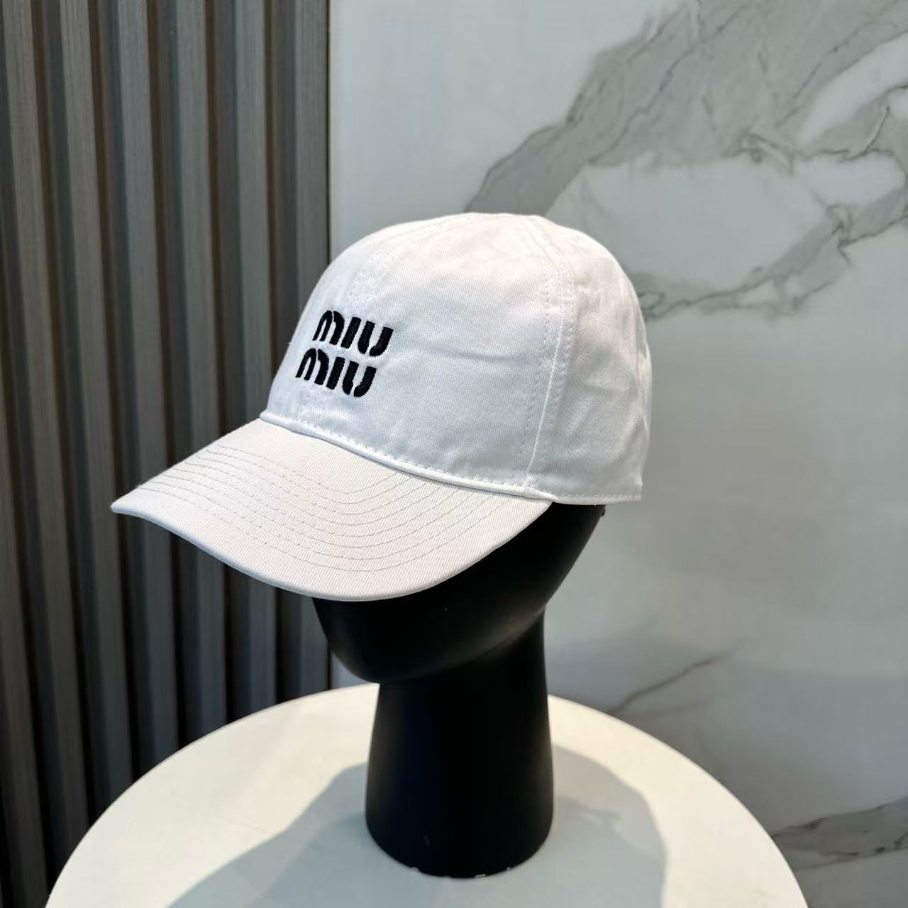 Canvas baseball cap