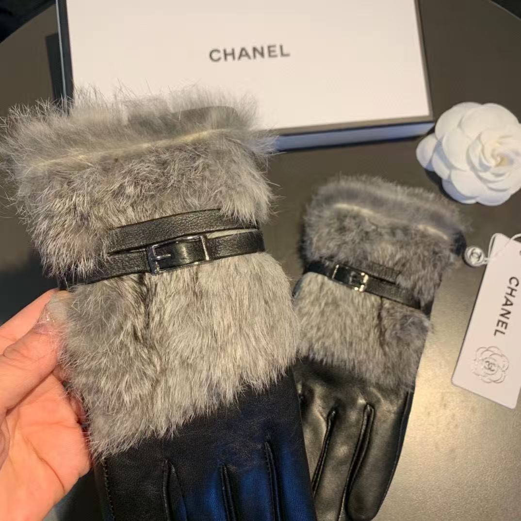 2025 👏 Winter new lazy rabbit fur sheepskin gloves 👍
