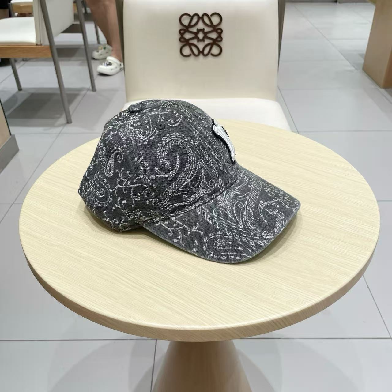 Baseball cap with dark print denim