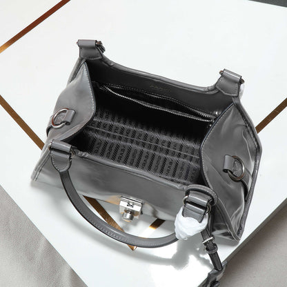 Hot shoulder handbag