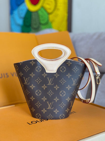 Bucket Tote