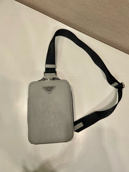 New cross pattern chest bag