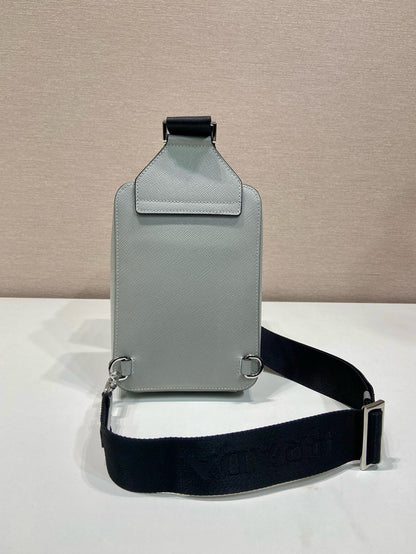 New cross pattern chest bag
