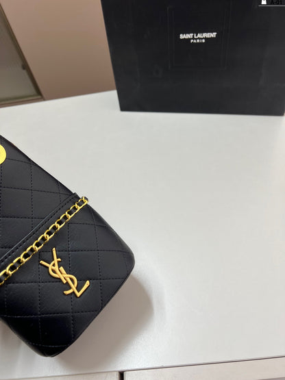 Second-hand bucket bag