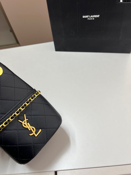 Second-hand bucket bag