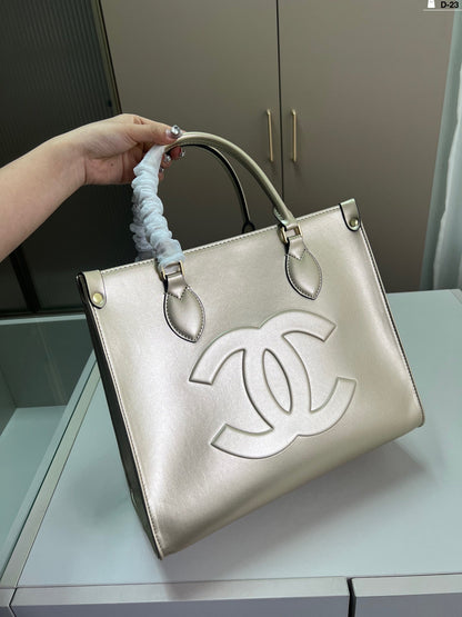 Oversized Tote Bag