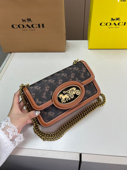 Vintage chain bag