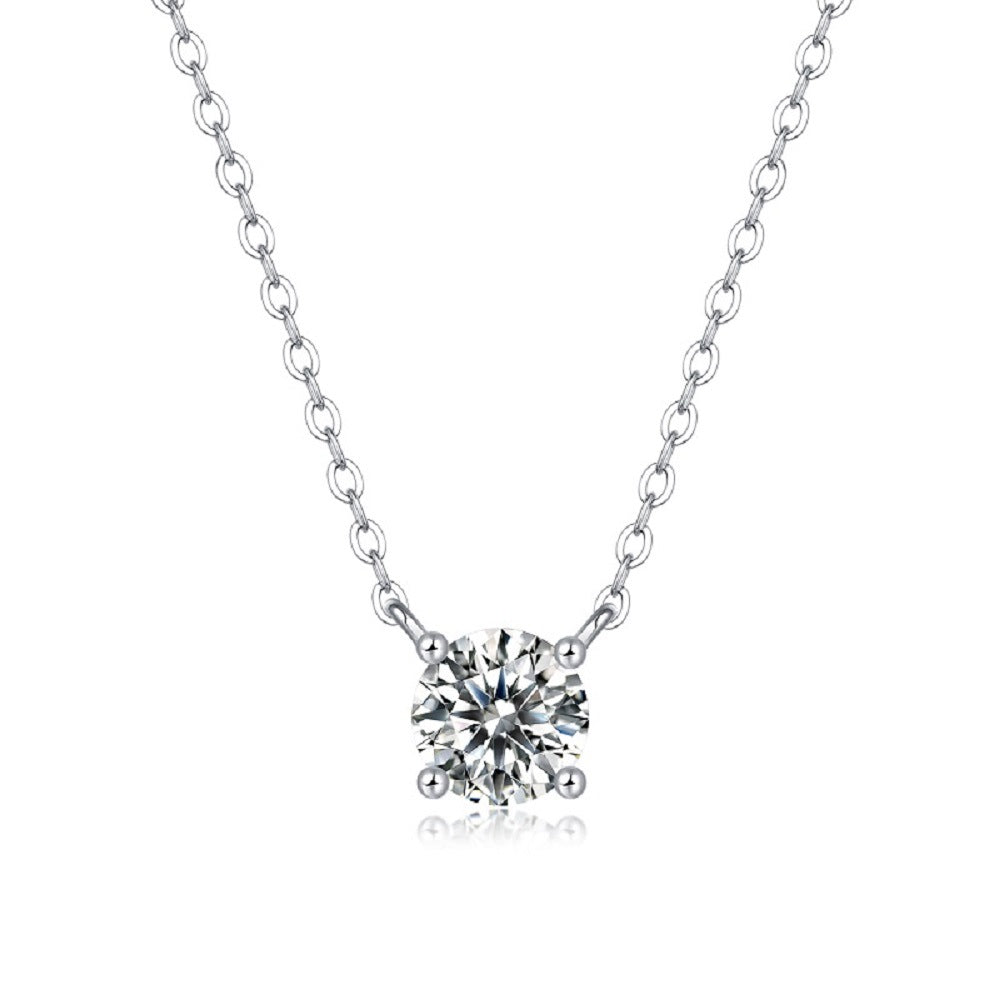Moissanite pendant, sterling silver necklace, high-end collarbone chain, women's fashion niche jewelry.