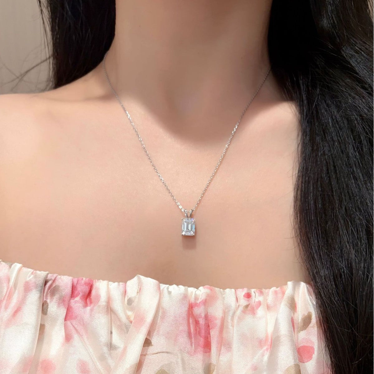 3-Carat Moissanite Necklace 925 Sterling Silver Pendant Fashion Accessories