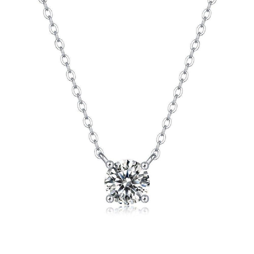 Moissanite pendant, sterling silver necklace, high-end collarbone chain, women's fashion niche jewelry.