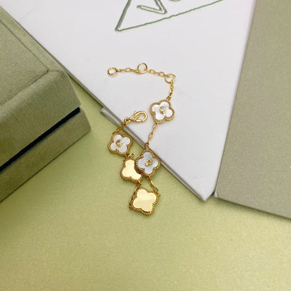 Classic White Four-leaf Clover Bracelet