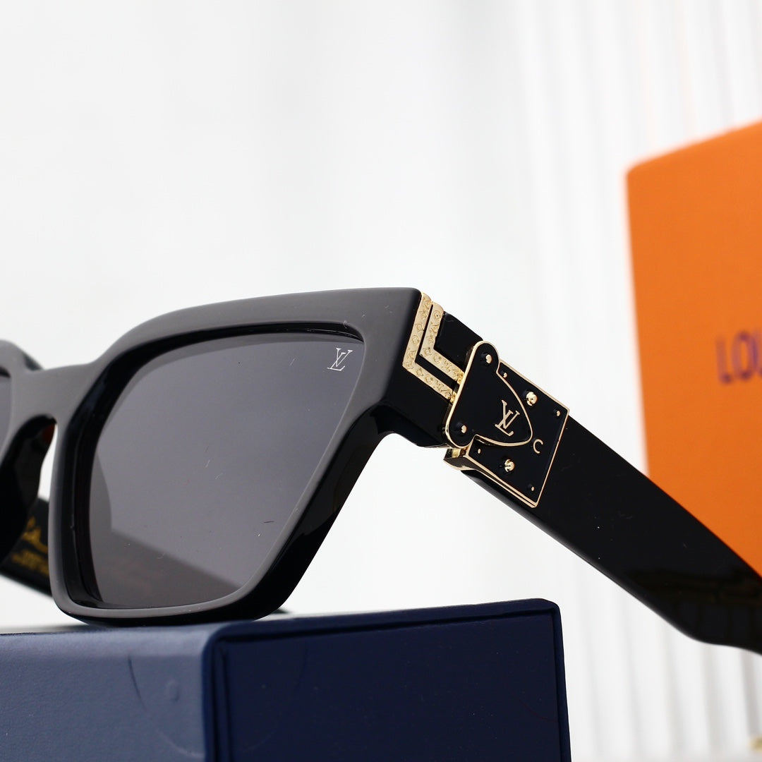 Classic Fashion Square Sunglasses 96220