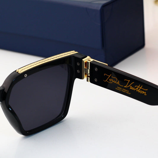 Classic Fashion Square Sunglasses 96220