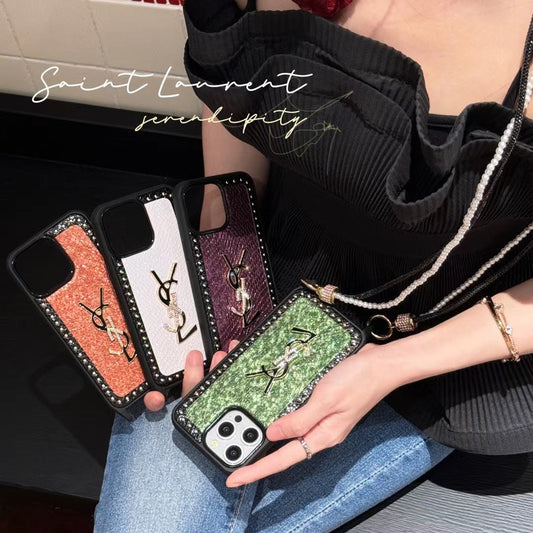 Luxury Snake Pattern Rivet Pearl Crossbody Chain Case